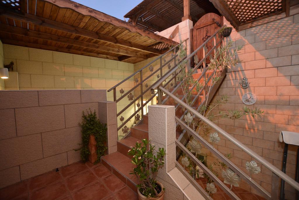 ホテル Mali Country Hospitality エイラート エクステリア 写真